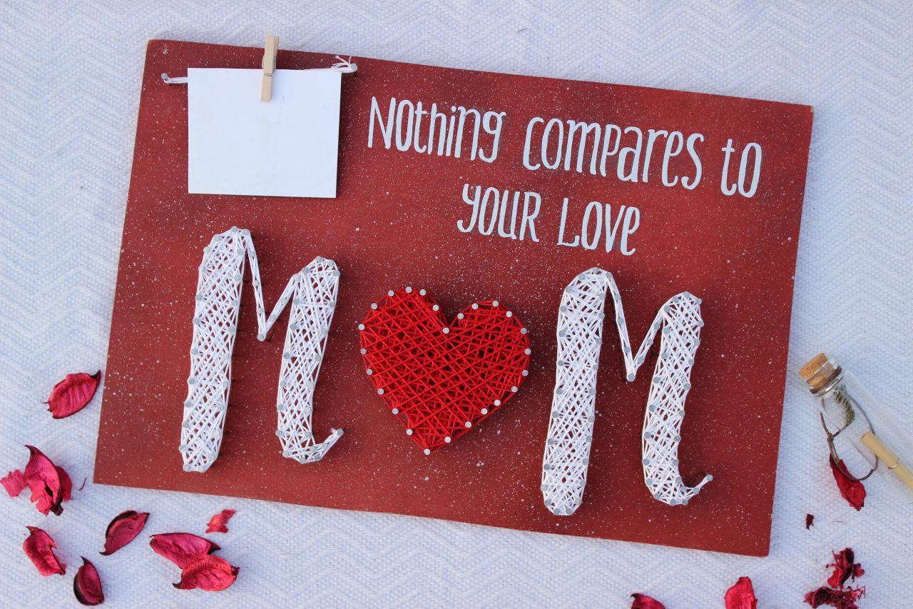 Mother's day string best sale art