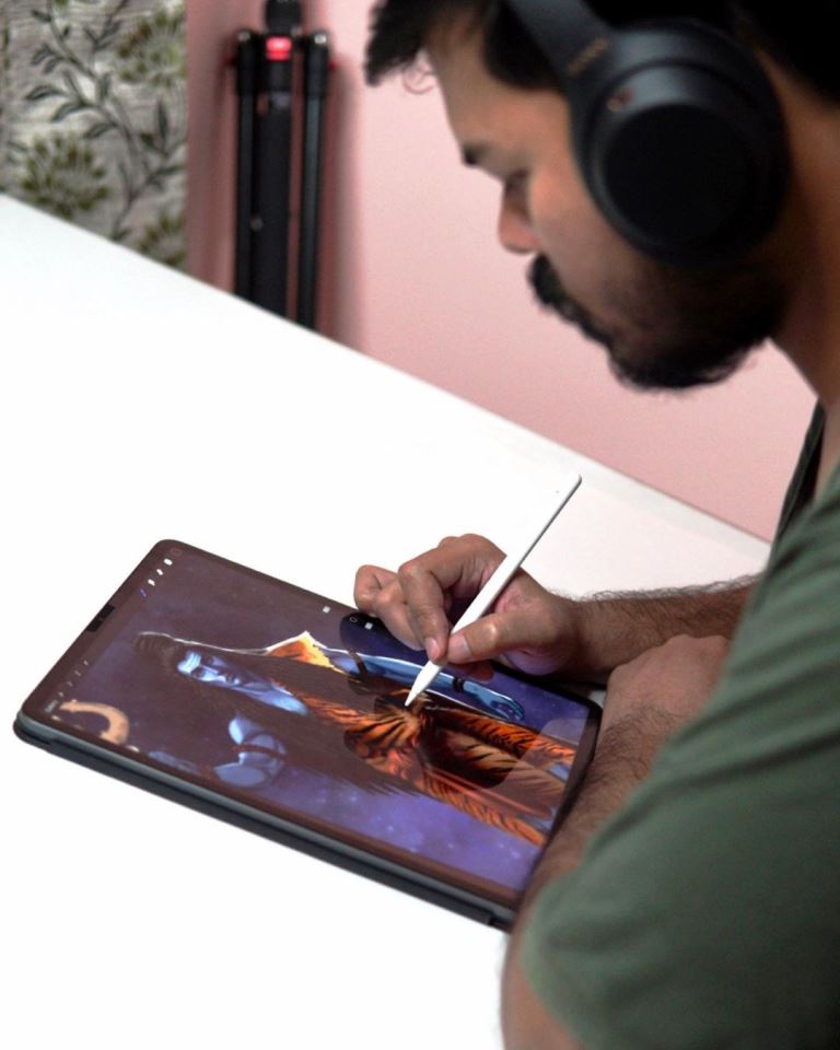 abhishek Samal drawing a digital illustration of Lord Shiva